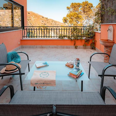 Pascia Madonna Rocca Bed & Breakfast Taormina Exterior photo