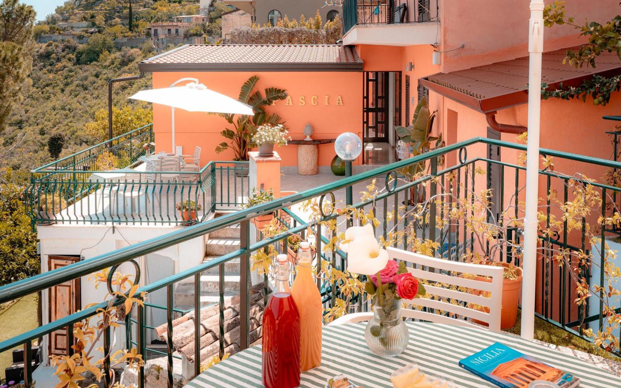 Pascia Madonna Rocca Bed & Breakfast Taormina Exterior photo